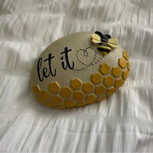 Let It Bee Honeycomb Decorative Stone
